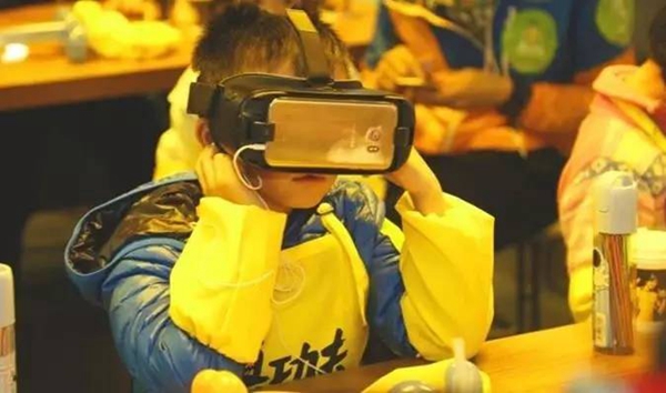 餐企搭上VR順風(fēng)車，如何在營銷等層面多維度創(chuàng)新？