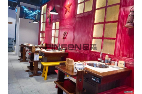 工廠直銷無煙火鍋桌燒烤桌怎么樣？找火鍋桌椅生產(chǎn)廠家購買有什么優(yōu)勢？
